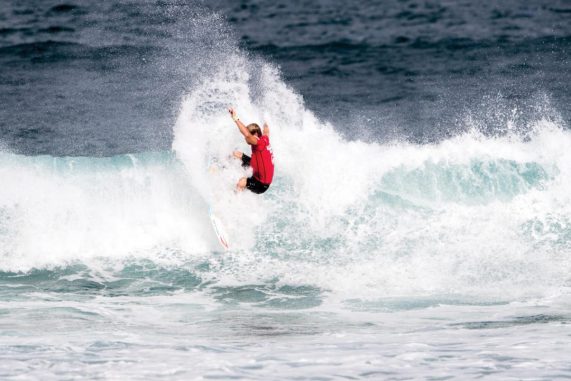 Lee más sobre el artículo Surf: LEANDRO USUNA PARTICIPÓ EN LA VANS WORLD CUP 2017