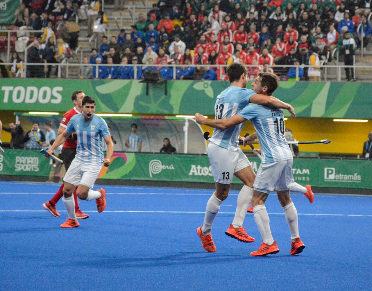 Lee más sobre el artículo Juegos Lima 2019: HOCKEY CÉSPED, LOS LEONES SON ORO Y OBTUVIERON PLAZA OLÍMPICA