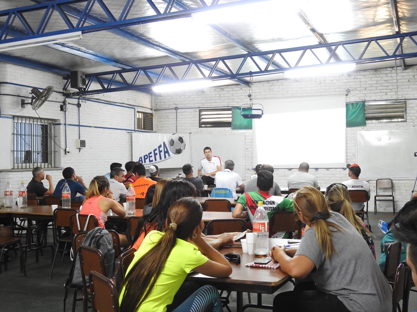 Lee más sobre el artículo Pelota Paleta: EL FRONTBALL LLEGÓ PARA QUEDARSE