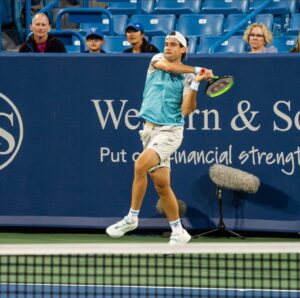 Lee más sobre el artículo Tenis: CON “C” DE COMENZÓ CINCINNATI