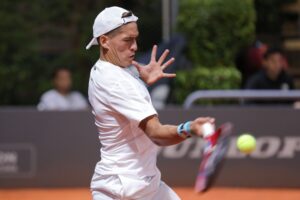 Lee más sobre el artículo Tenis masculino: BÁEZ BUSCARÁ SU SEGUNDO TÍTULO CONSECUTIVO EN EL CHALLENGER DE BUENOS AIRES