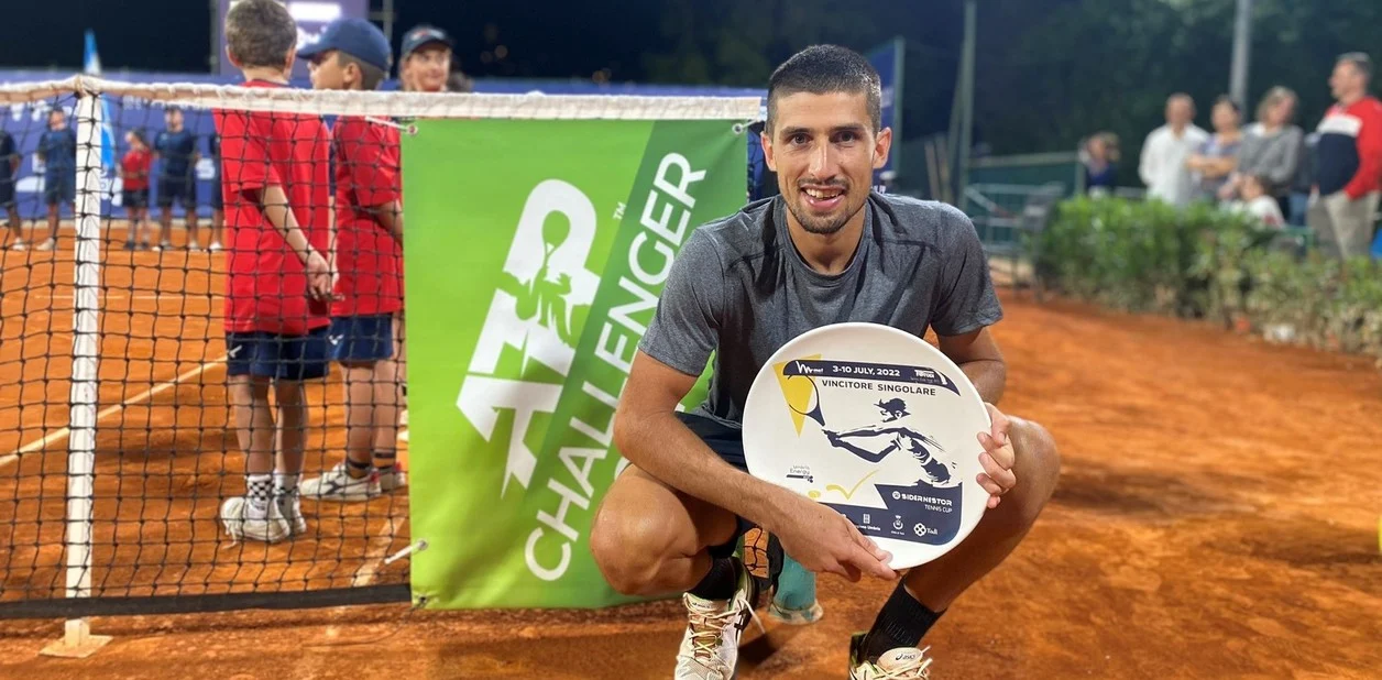 Tenis masculino: PEDRO CACHÍN CAMPEÓN EN SANTO DOMINGO