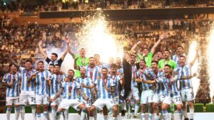 Lee más sobre el artículo Mundial Qatar 2022: ARGENTINA SE CORONÓ CAMPEÓN DEL MUNDO LUEGO DE 36 AÑOS