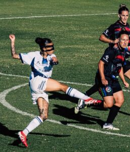 Lee más sobre el artículo Fútbol femenino: YA COMENZÓ LA LIGA FEMENINA
