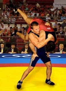 Lee más sobre el artículo Lucha: YURI MAIER SUEÑA CON RÍO 2016